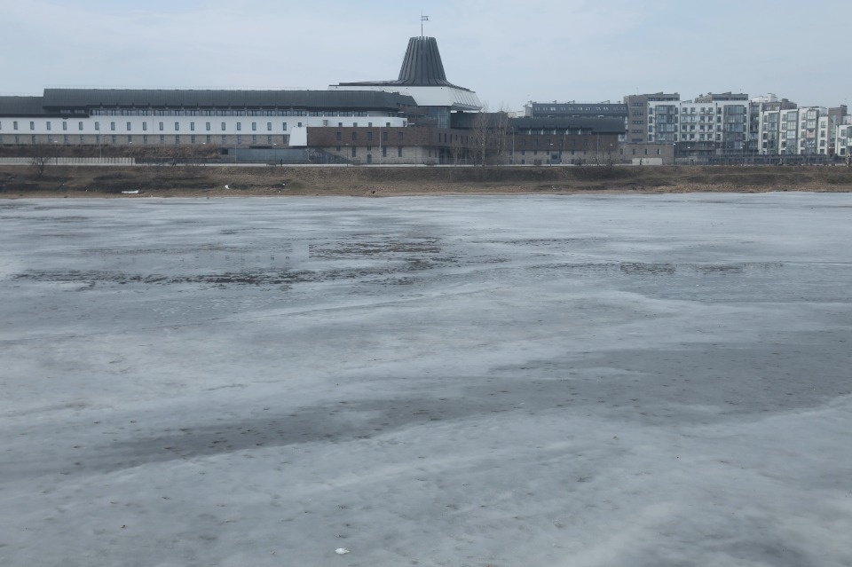 Весна ломает лёд Весна ломает лёд