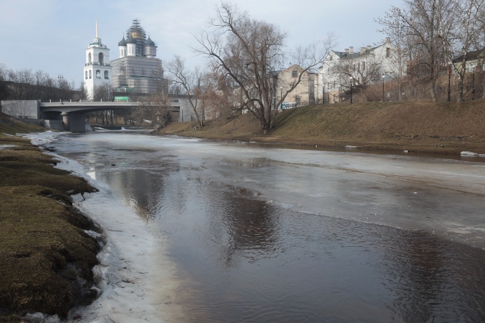 Весна ломает лёд Весна ломает лёд
