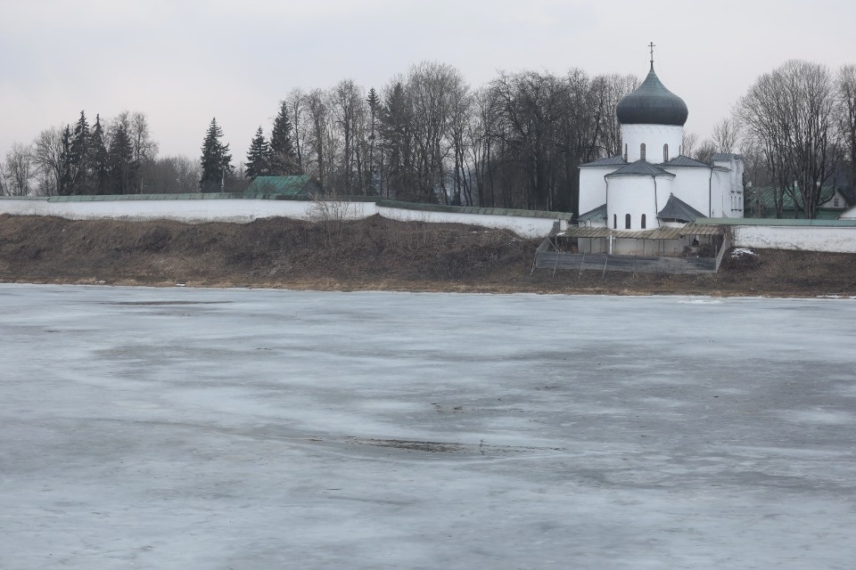 Весна ломает лёд Весна ломает лёд