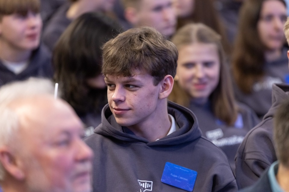 Голос молодежи Голос молодежи