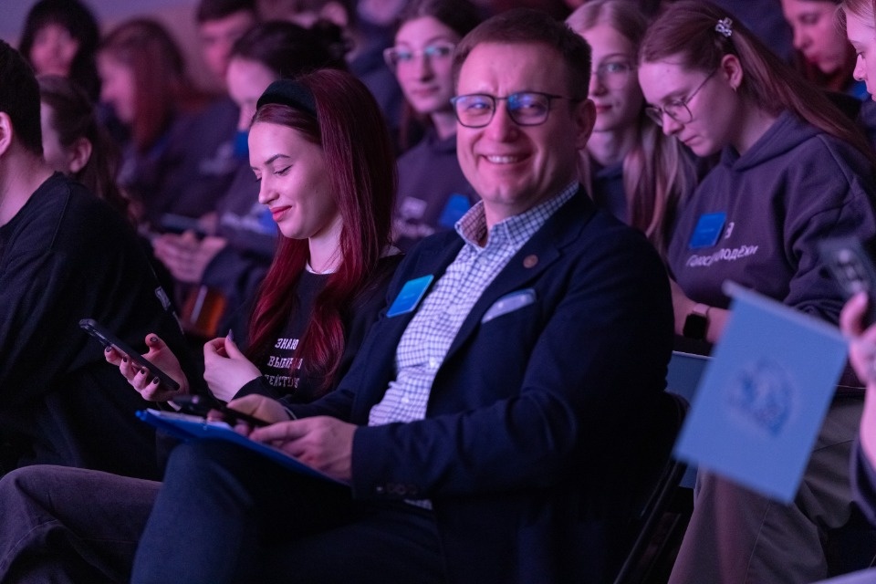 Голос молодежи Голос молодежи