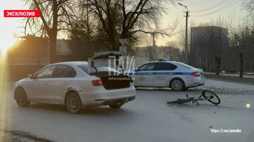 12 человек пострадали в результате ДТП в Псковской области за неделю