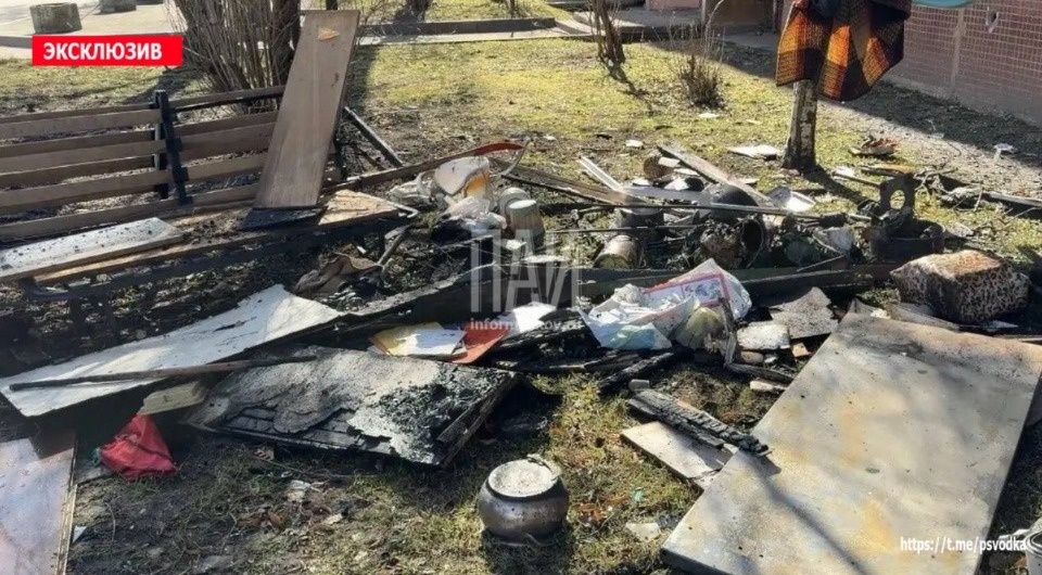 Тело мужчины обнаружили на пожаре в квартире жилого дома в Пскове Тело мужчины обнаружили на пожаре в квартире жилого дома в Пскове