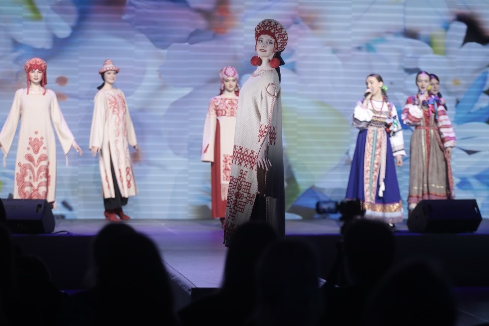 Краски этноса