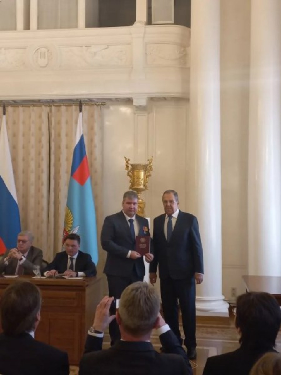 Псковский ветеран специальной военной операции окончил программу переподготовки в МГИМО