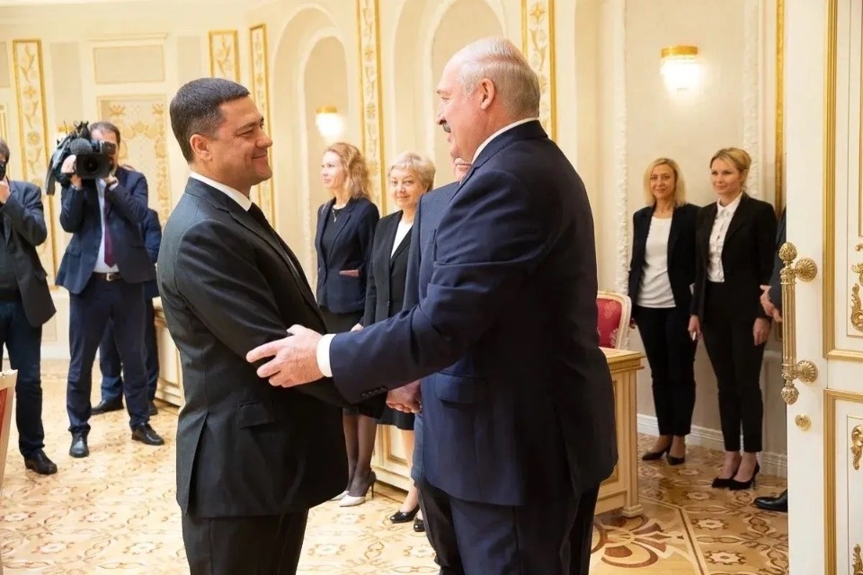 Псковский губернатор поздравил с Днём единения народов России и Беларуси