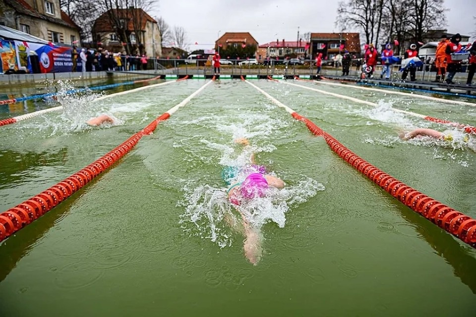 Восемь спортсменов представят Псковскую область на Чемпионате России по зимнему плаванию