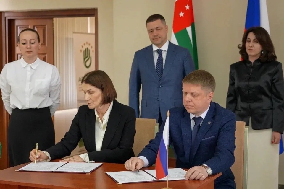 Библиотеки и школы Псковской области и Абхазии будут сотрудничать Библиотеки и школы Псковской области и Абхазии будут сотрудничать