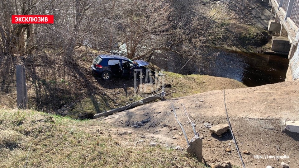 Десять человек пострадали в результате ДТП в Псковской области за неделю Десять человек пострадали в результате ДТП в Псковской области за неделю