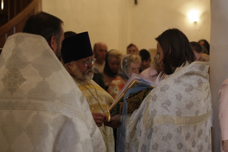 Великий четверг: что происходит в храмах и почему это важно для каждого