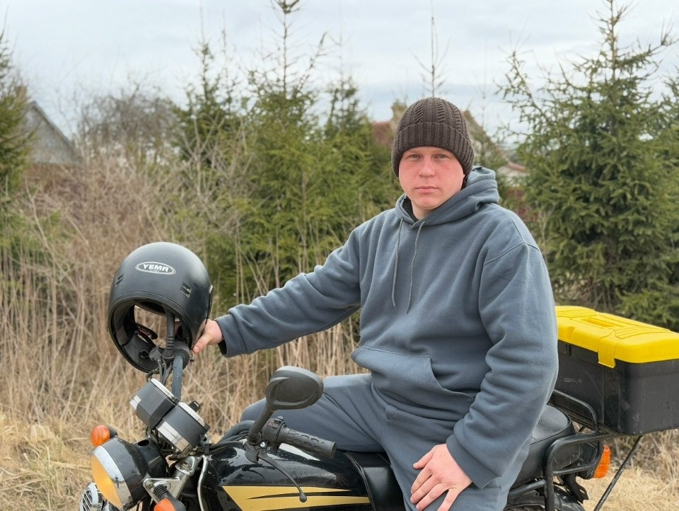 В Гдовском районе местный житель спас мужчину из горящего дома