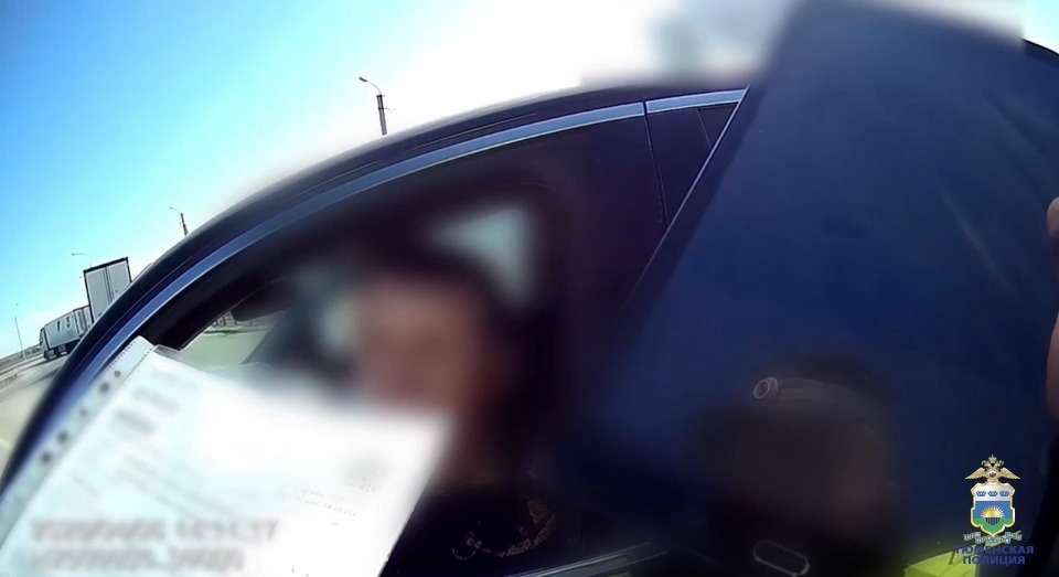 Псковича с 45 кг наркотиков задержали на трассе в Тюменской области Псковича с 45 кг наркотиков задержали на трассе в Тюменской области