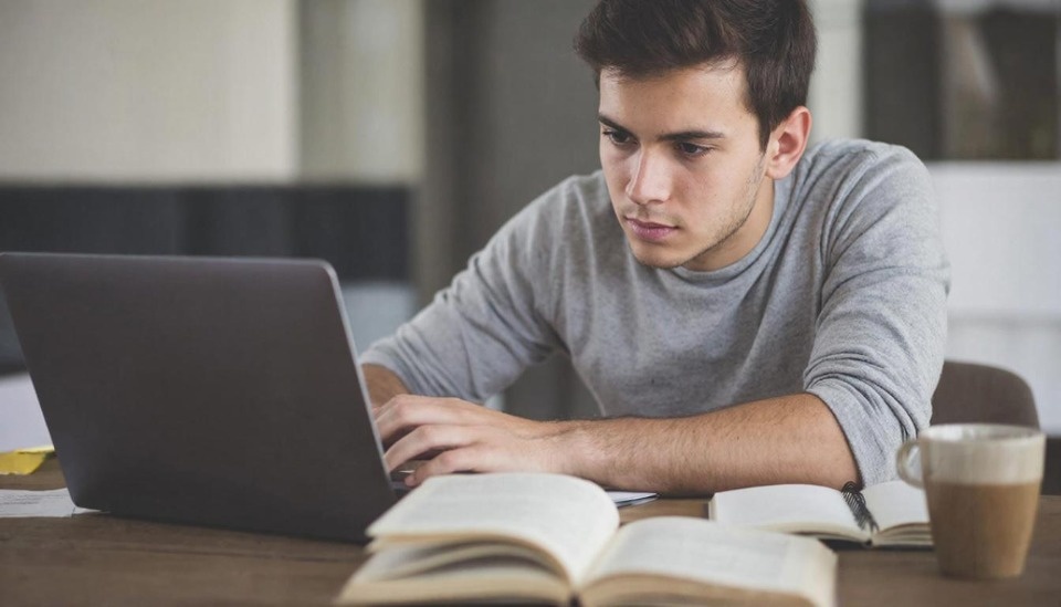 «Ростелеком Лицей» поможет псковичам подготовиться к «Диктанту Победы»