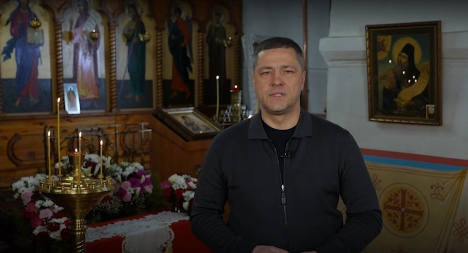 Губернатор Михаил Ведерников поздравил псковичей с Пасхой