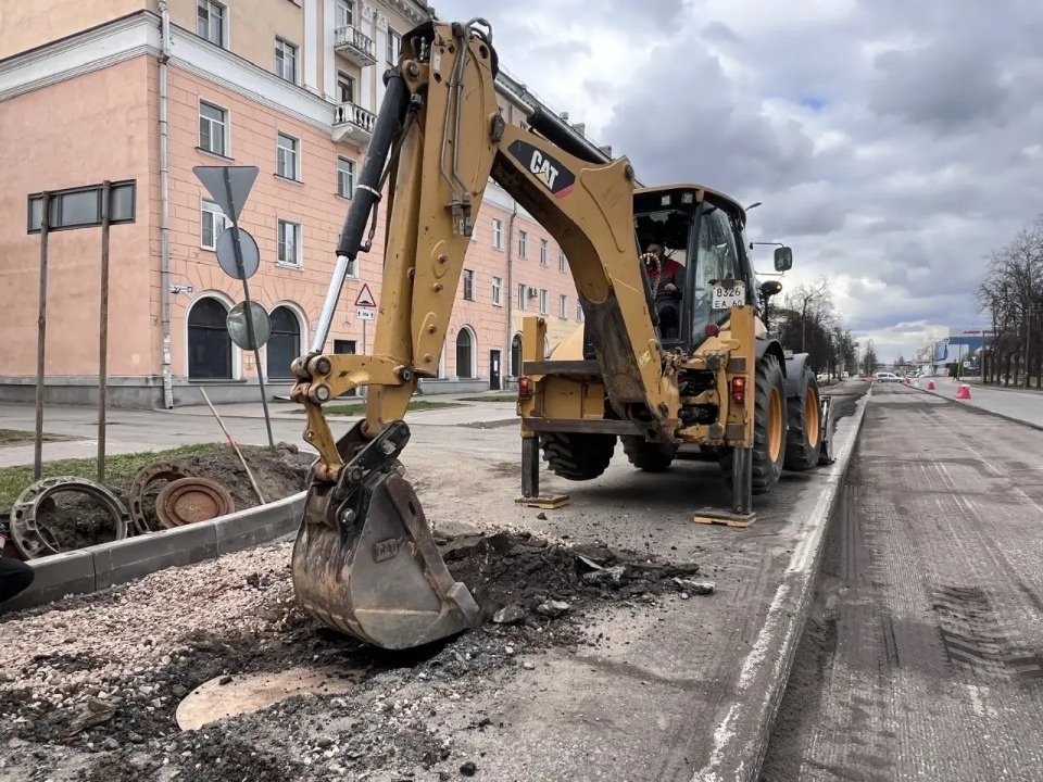 Стартовала активная фаза ремонтный работ на улице Вокзальной в Пскове