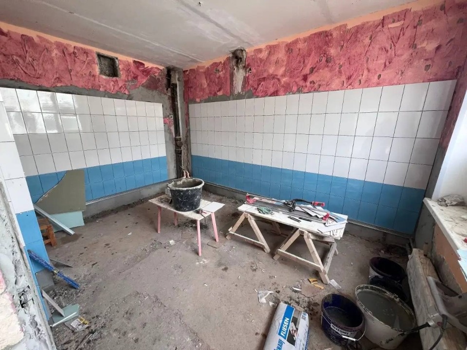 На 43% выполнен капремонт в детском саду №43 «Улыбка» в Пскове