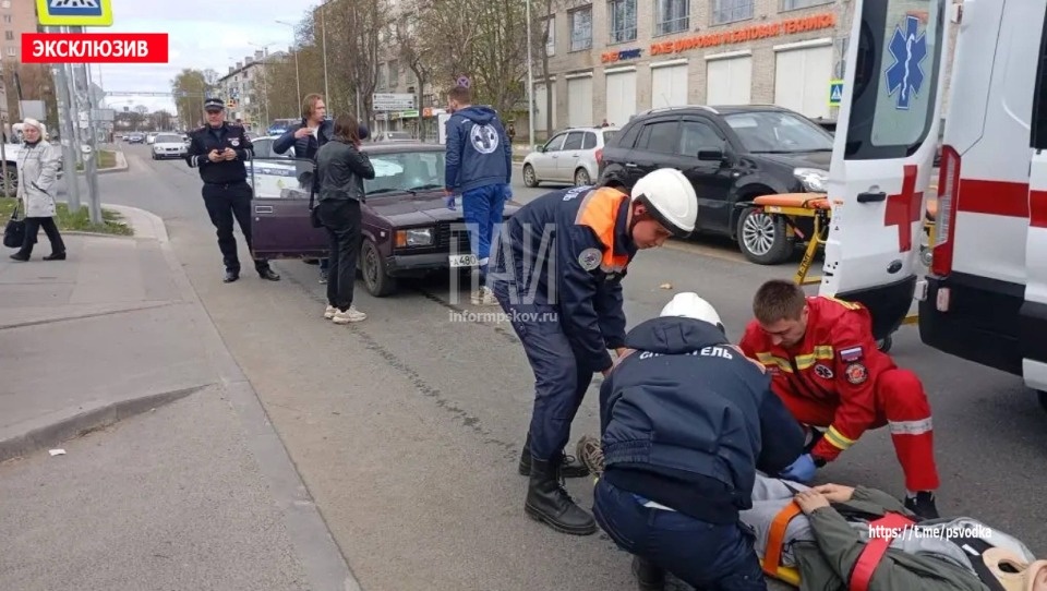 Пешехода сбили на улице Яна Фабрициуса в Пскове