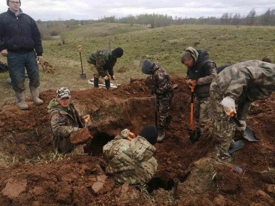 Участники экспедиции «Великолукский рубеж» обнаружили останки 45 советских солдат Участники экспедиции «Великолукский рубеж» обнаружили останки 45 советских солдат