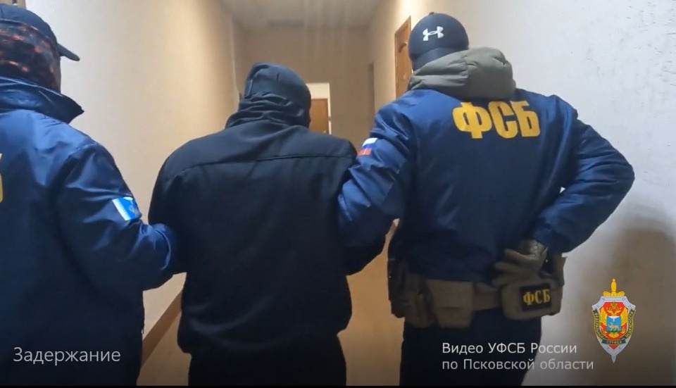 Житель Пушкиногорского района отправится в колонию за призыв к экстремистской деятельности Житель Пушкиногорского района отправится в колонию за призыв к экстремистской деятельности