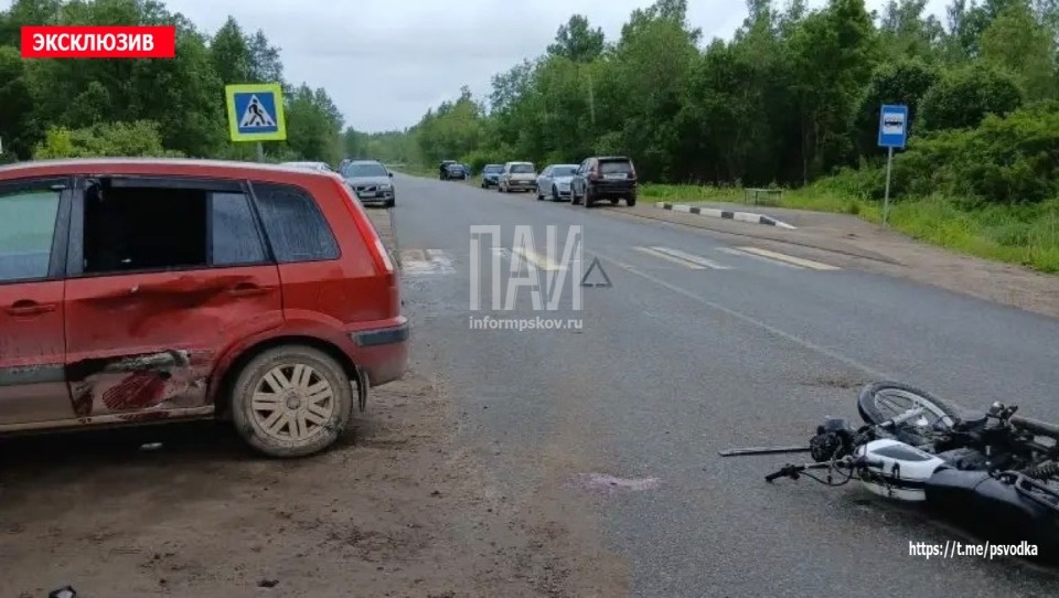 Подросток пострадал в ДТП в Великолукском районе Подросток пострадал в ДТП в Великолукском районе