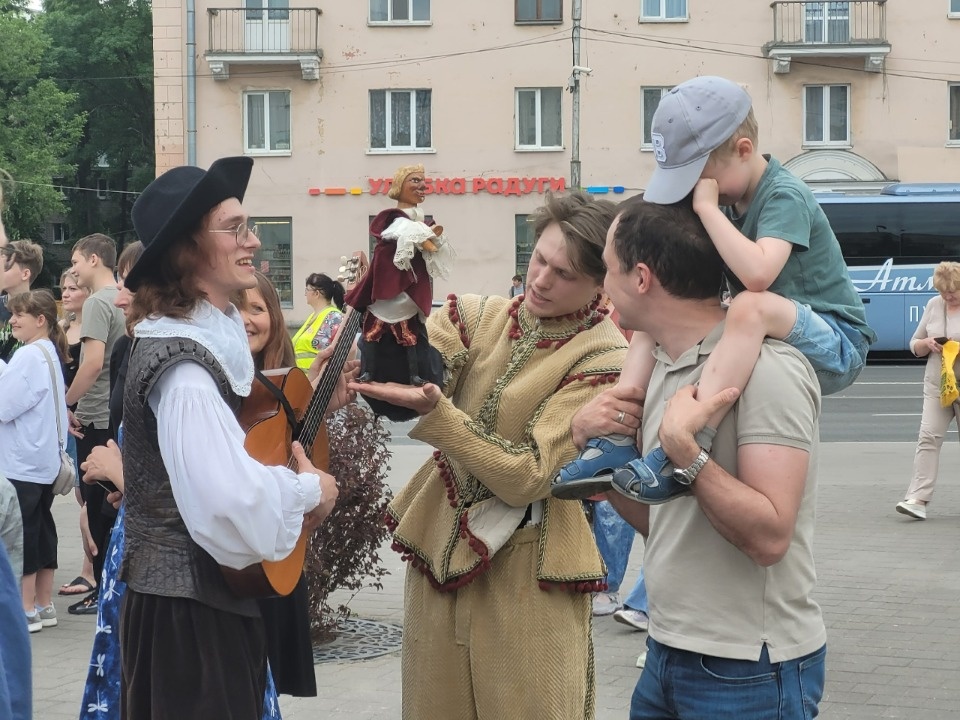 Гуляй, честной народ!