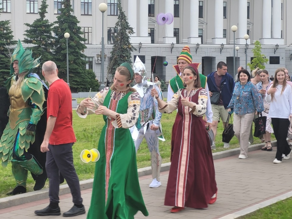 Гуляй, честной народ!
