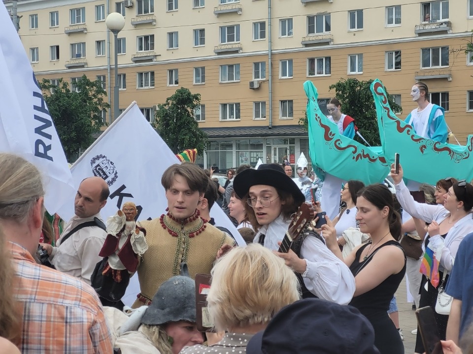 Гуляй, честной народ!