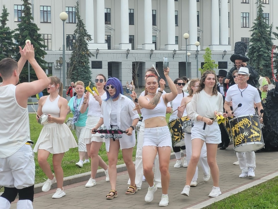 Гуляй, честной народ!