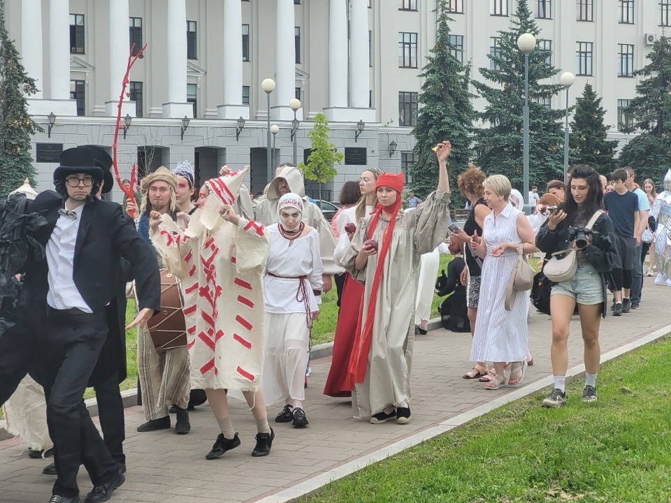 Гуляй, честной народ!