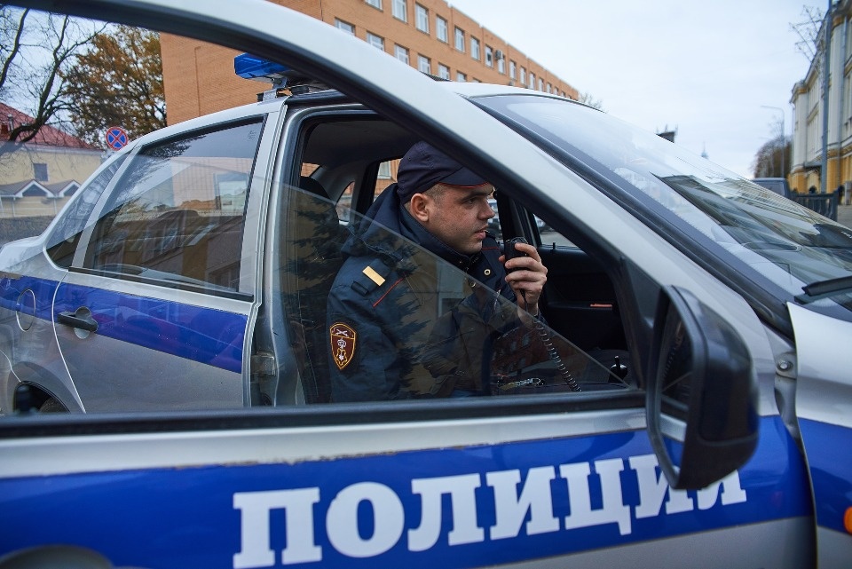 Находящийся в федеральном розыске преступник попался на краже в Пскове Находящийся в федеральном розыске преступник попался на краже в Пскове