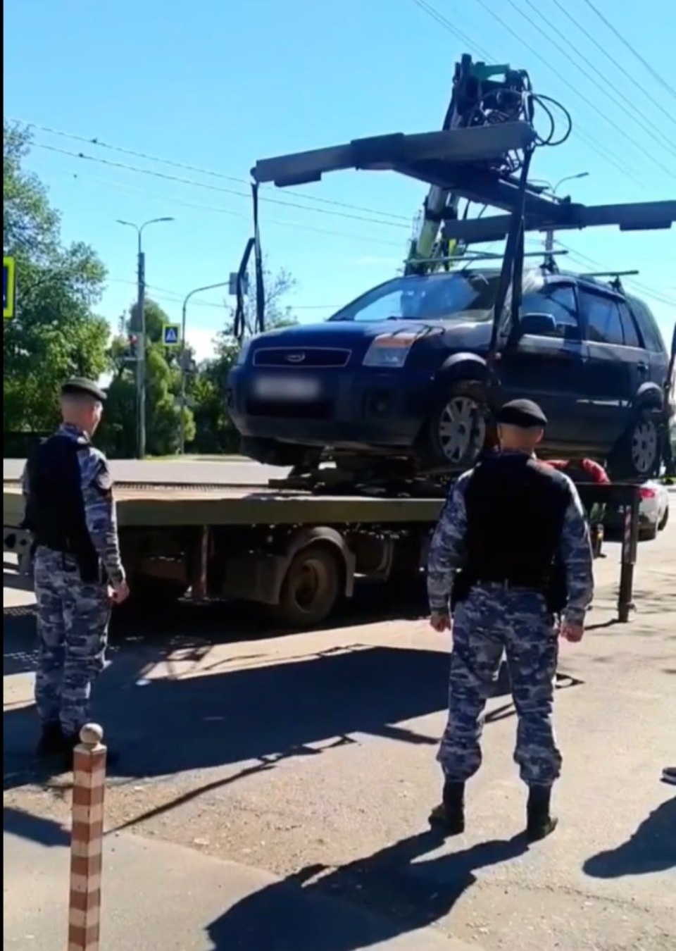 Отследили по камерам: псковские судебные приставы арестовали автомобиль должника Отследили по камерам: псковские судебные приставы арестовали автомобиль должника