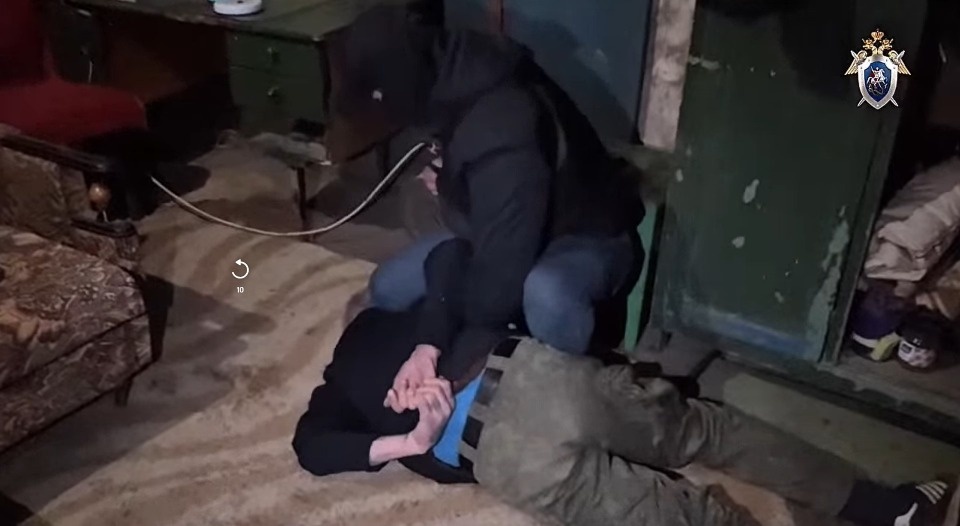 В Псковской области мужчину осудят за изнасилование и убийство 27-летней давности В Псковской области мужчину осудят за изнасилование и убийство 27-летней давности