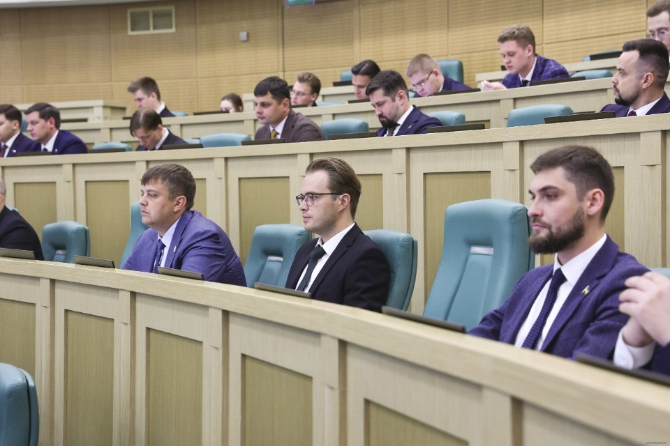 Павел Лукин представил Псковскую область на заседании Палаты молодых законодателей в Москве