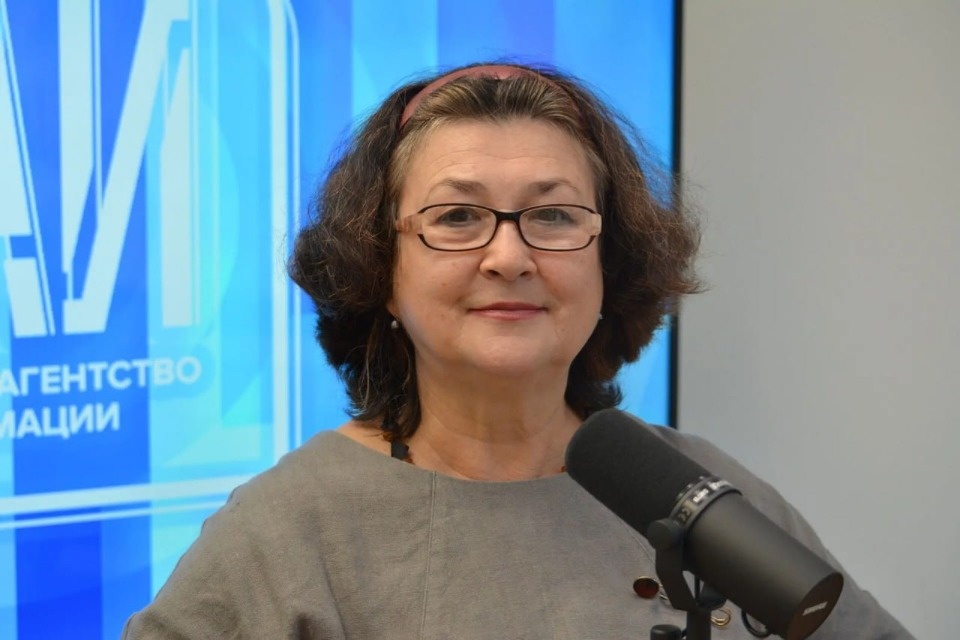 Члены Псковского облсовпрофа поздравили Наталью Горбачёву с юбилеем