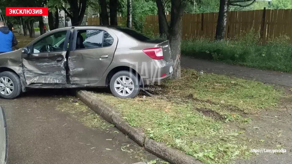 17-летнего парня госпитализировали в результате ДТП в Великих Луках 17-летнего парня госпитализировали в результате ДТП в Великих Луках