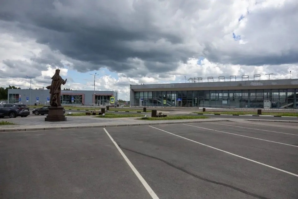 Возможность переноса сроков реконструкции гражданского сектора аэропорта Пскова обсудили в Минтрансе Возможность переноса сроков реконструкции гражданского сектора аэропорта Пскова обсудили в Минтрансе