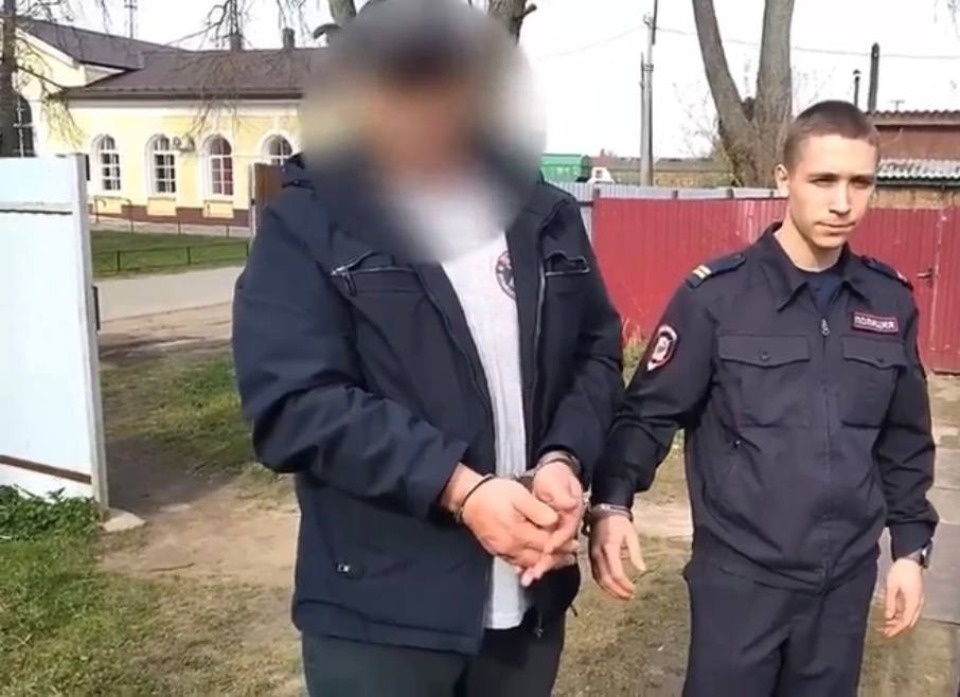 В Невельском районе мужчину осудят за убийство нового сожителя бывшей возлюбленной В Невельском районе мужчину осудят за убийство нового сожителя бывшей возлюбленной