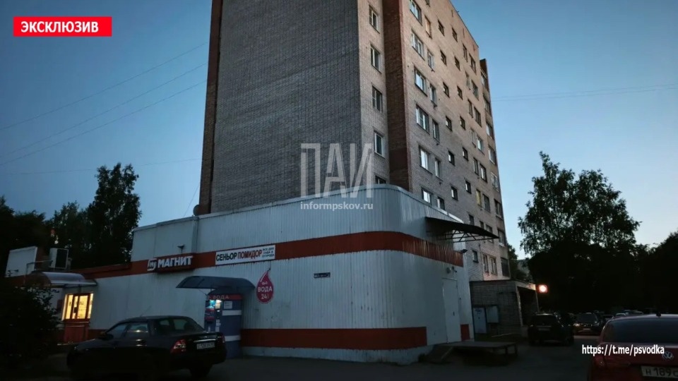 Семилетний ребенок выпал из окна в Великих Луках Семилетний ребенок выпал из окна в Великих Луках