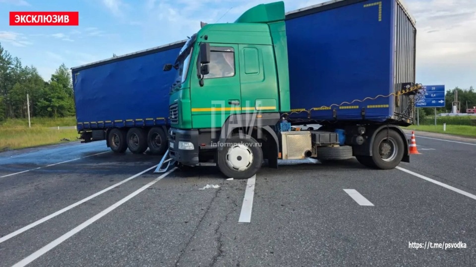 Два человека пострадали в аварии в Невельском районе