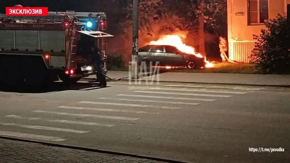 Машина горела в Невеле 