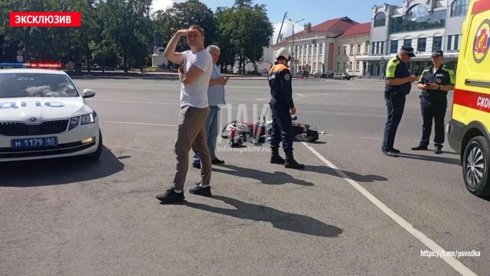 Мотоциклист пострадал в результате ДТП в центре Пскова