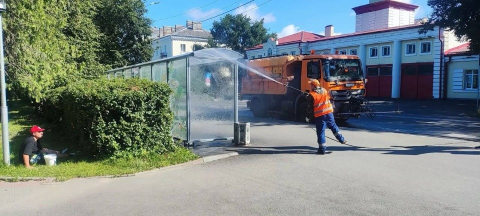 О работе коммунальщиков летом рассказал глава Пскова 