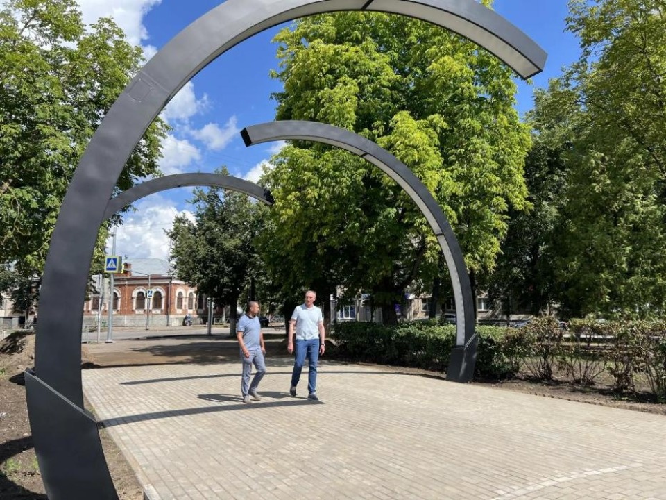 Новый молодёжный сквер откроют ко Дню города в Великих Луках