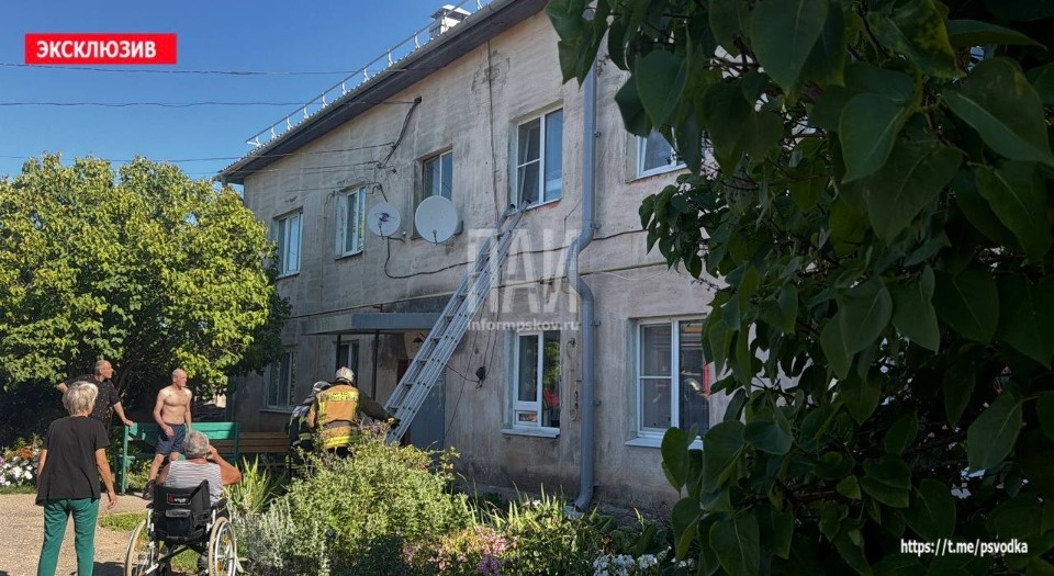 Пожар произошел в квартире Псковского района Пожар произошел в квартире Псковского района