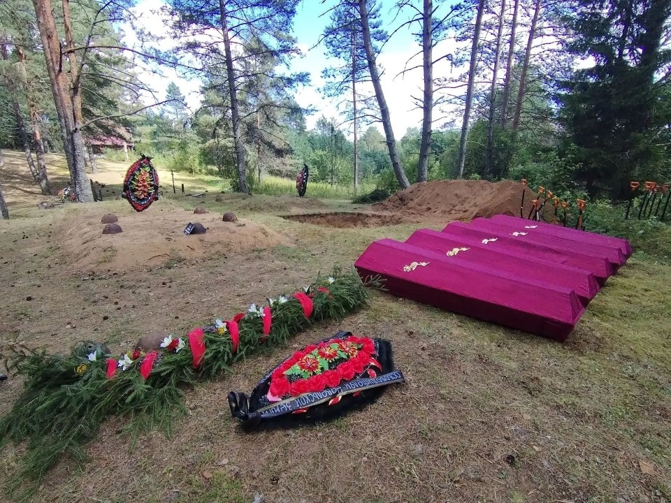 В Невельском районе перезахоронили останки 46 советских военнослужащих