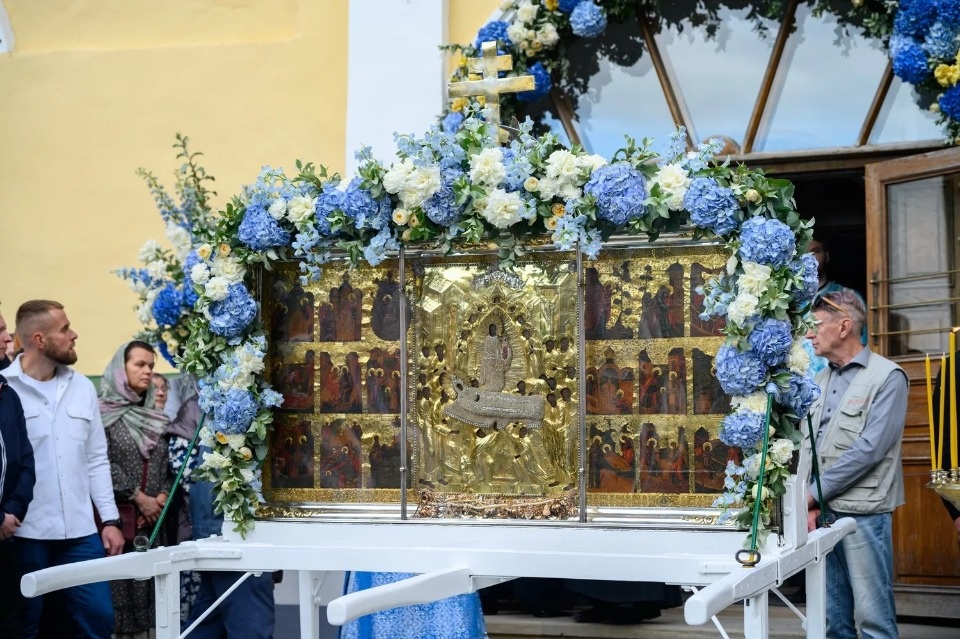 Праздник тихой радости