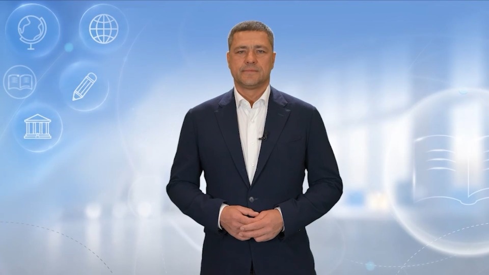 Пять тысяч первоклассников в этом году впервые сядут за парты школ Псковской области