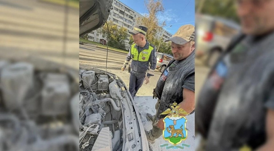 Псковский экипаж ДПС помог потушить загоревшийся в пробке автомобиль Псковский экипаж ДПС помог потушить загоревшийся в пробке автомобиль