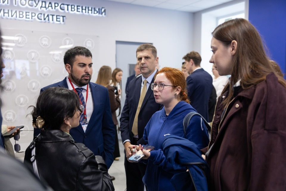 Выборы в кадре