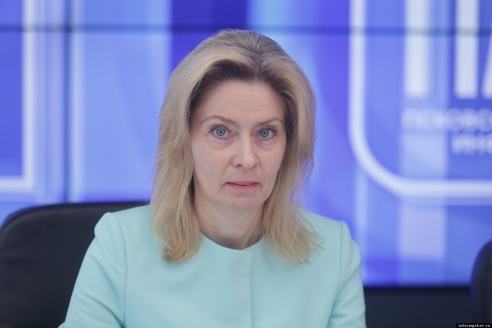 Наталья Мельникова снова представит Псковскую область в Совфеде